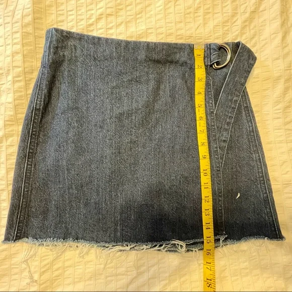 Madewell Raw Hem Denim Wrap Mini Skirt - Picture 9 of 9